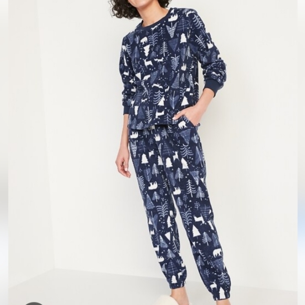Old Navy Microfleece Pajama Set Blue Trees